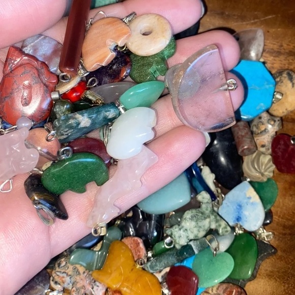 Handmade stone pendant/charms - Picture 3 of 4